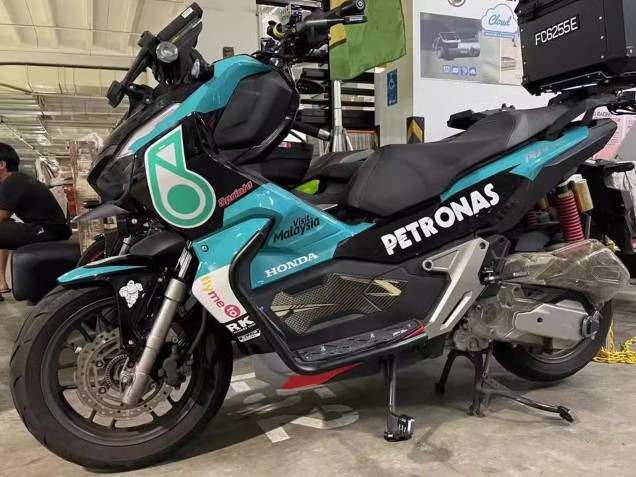 2018-2021 Honda ADV150 Motorcycle Fairings - Blue Green Red Glossy Black Petronas UK