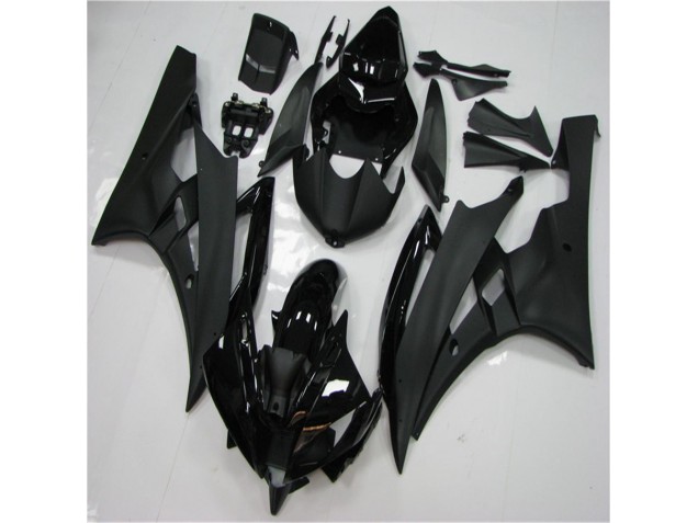 2006-2007 Black Yamaha YZF R6 Motorcycle Bodywork 2006-2007 Black Yamaha YZF R6 Motorcycle Bodywork